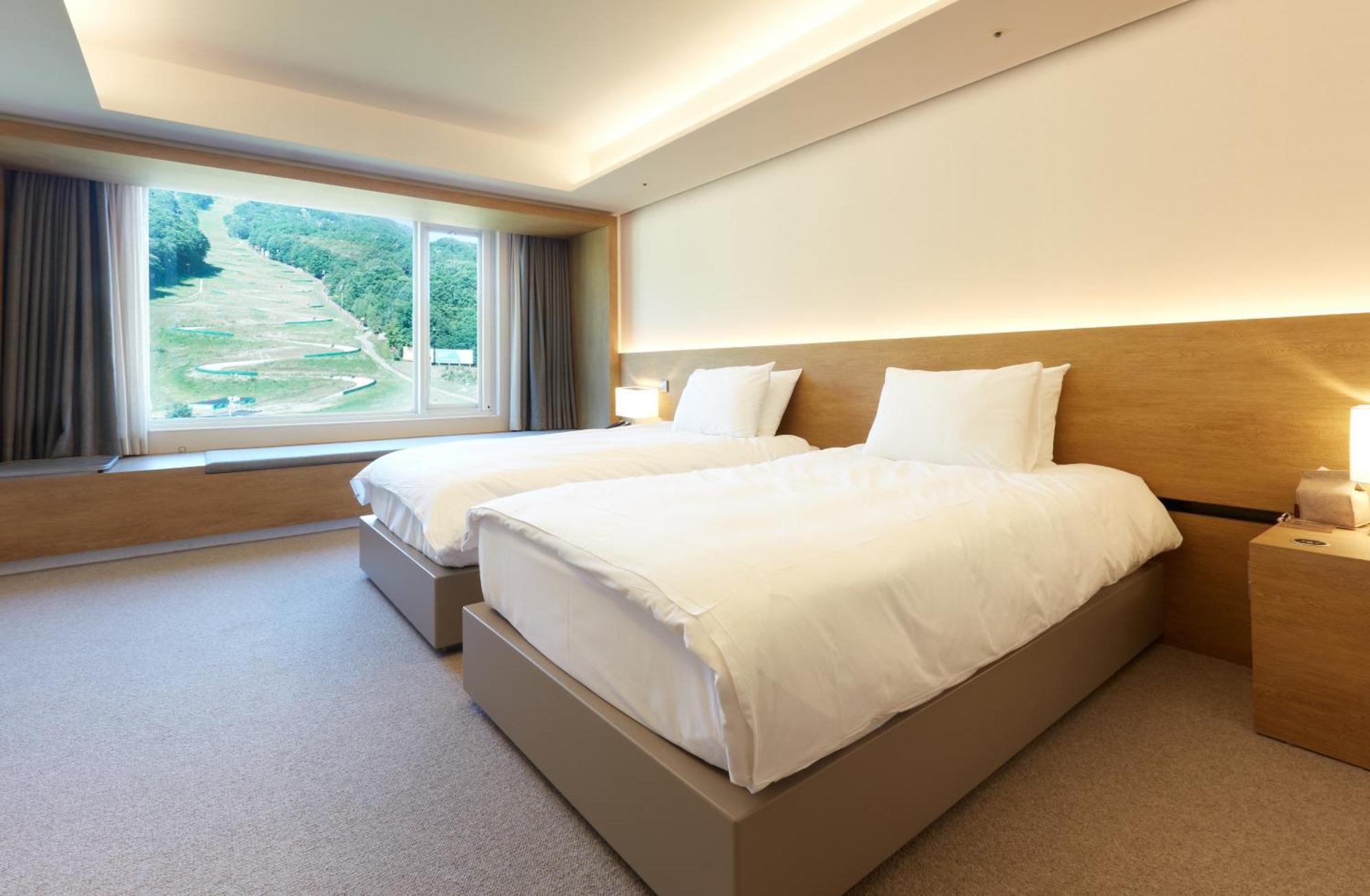 Phoenix Hotel Pyeongchang Exterior photo